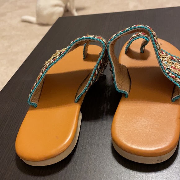 NEW Colorful raised beads and chains summer fun slip-ons. Indian look - Picture 3 of 7